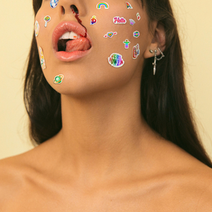 日本护士赤裸做爰视频
